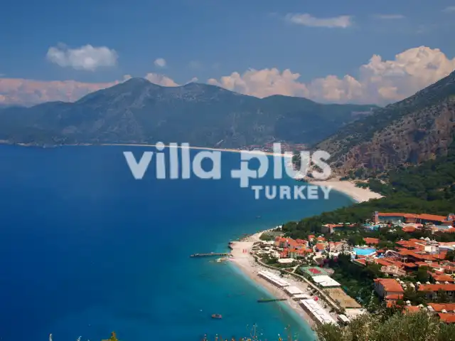 Why is Muğla so popular for holiday?